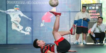 Các động tác kỹ thuật trong tâng bóng nghệ thuật là gì?